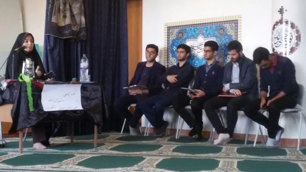 حضور دانشجو معلم مرکز و دبیر انجمن اسلامی دانشگاه های فرهنگیان استان مازندران  در جلسه دانشجو معلمان پردیس