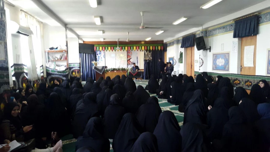 حضور دانشجو معلم مرکز و دبیر انجمن اسلامی دانشگاه های فرهنگیان استان مازندران  در جلسه دانشجو معلمان پردیس