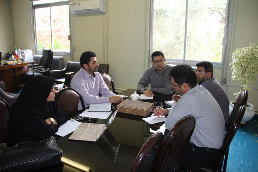 جلسه شورای کارورزی مرکز