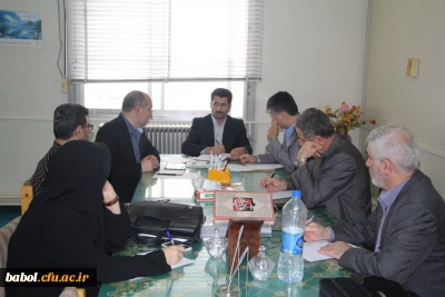 جلسه ی کمیته ی تخصصی پژوهش استان  با عنوان  نحوه برگزاری جشنواره دست ساخته های دانشجومعلمان