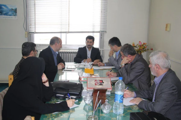 جلسه ی کمیته ی تخصصی پژوهش استان  با عنوان  نحوه برگزاری جشنواره دست ساخته های دانشجومعلمان