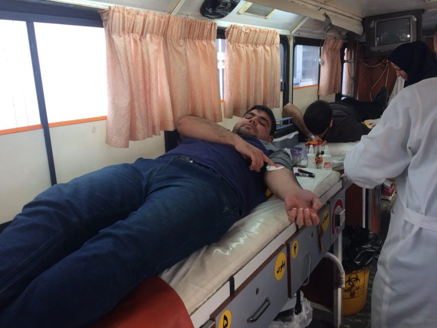 برنامه اهدای خون باحضور  کارکنان اداری و دانشجویان  معلمان مرکز