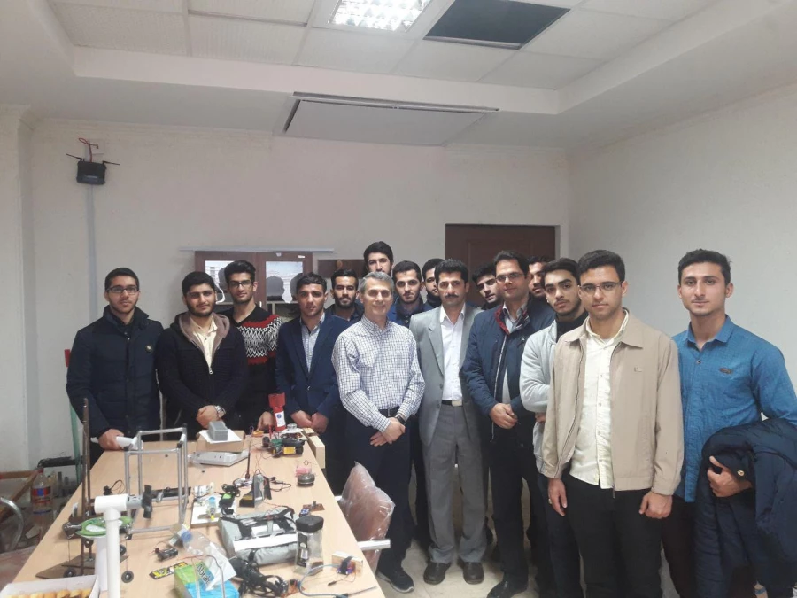 دیدارکارشناسان آموزش و پژوهش و اعضای انجمن های علمی دانشجویان با استاد پژوهشگر فوق دکتری فیزیک و عضوهیات علمی دانشگاه صنعتی نوشیروانی آقای دکتر رضا  خانبابایی