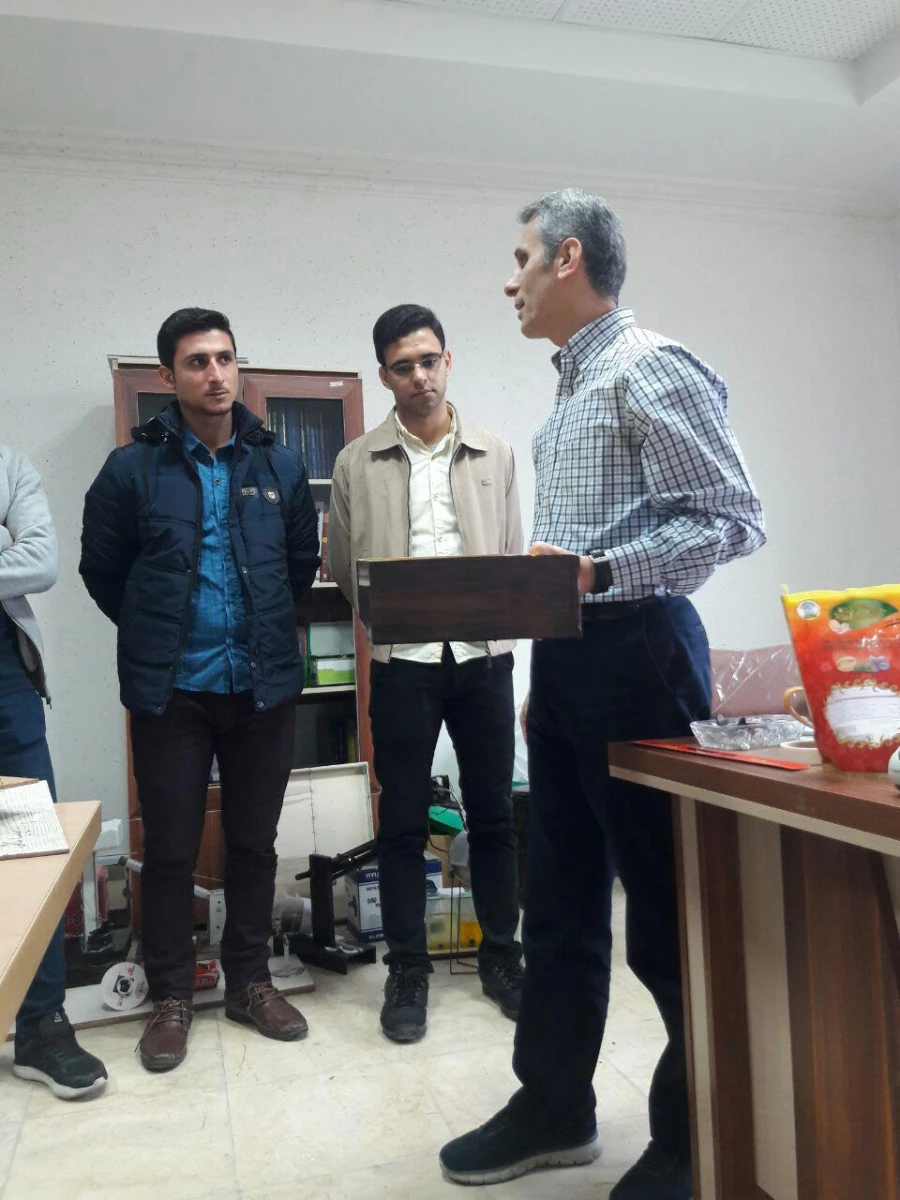 دیدارکارشناسان آموزش و پژوهش و اعضای انجمن های علمی دانشجویان با استاد پژوهشگر فوق دکتری فیزیک و عضوهیات علمی دانشگاه صنعتی نوشیروانی آقای دکتر رضا  خانبابایی