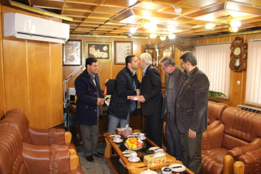دیدارسرپرست مرکز و هیئت همراه با جناب آقای شهیر ی مدیر قرض الحسنه ولی عصر بابل