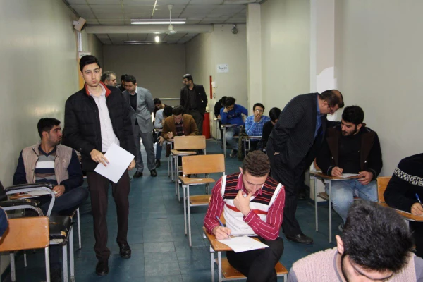 بازدید سرپرست دانشگاه فرهنگیان استان مازندران  از برگزاری امتحانات پایان ترم