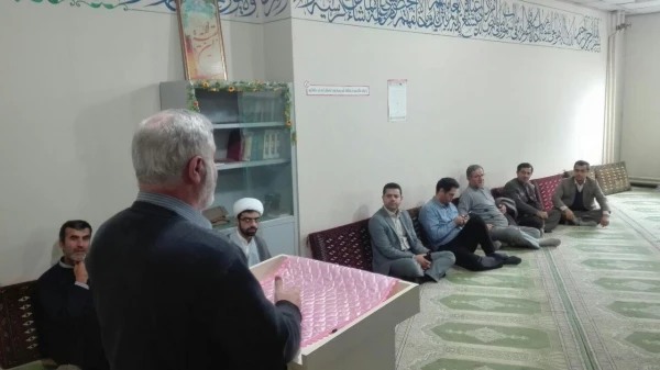 بیان خاطراتی از انقلاب توسط استادان و کارکنان در ایام  دهه فجر