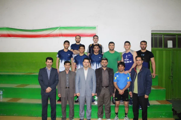 بازدید مسئولین مرکز از تمرینات آماده سازی دانشجو معلمان  در رشته کشتی