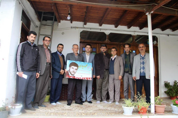 دیدار سرپرست و مسولین بخش های مختلف مرکز از خانواده محترم شهید دیّاری