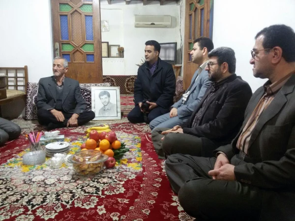 دیدار سرپرست و همکاران مرکز از خانواده محترم شهید دیّاری