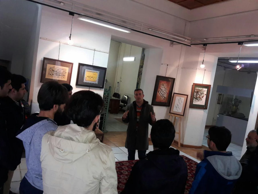 بازدید دانشجومعلمان مرکزاز نمایشگاه خوشنویسی سوگواره یاس بابل