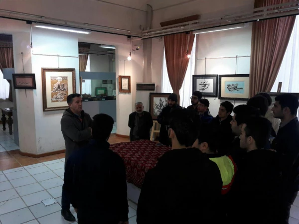 بازدید دانشجومعلمان مرکزاز نمایشگاه خوشنویسی سوگواره یاس بابل