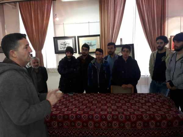 بازدید دانشجومعلمان مرکزاز نمایشگاه خوشنویسی سوگواره یاس بابل