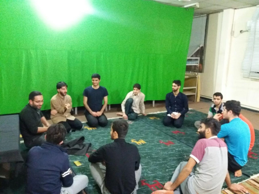 سلسله جلسه آشنایی با سلامت و طب با حضور استاد غلامی متخصص طب اسلامی