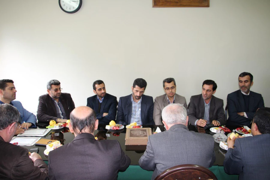 جلسه تقدیر و تشکر از استادان و همکاران مرکز