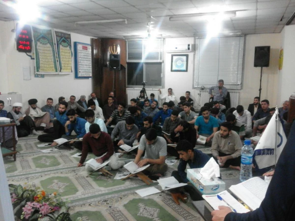 برگزاری مراسم محفل انس با قرآن کریم در سرای دانشجویی مرکز  با حضور قاریان  و حافظان برجسته