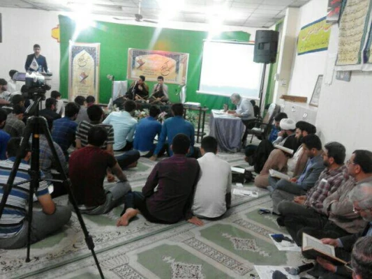 برگزاری مراسم محفل انس با قرآن کریم در سرای دانشجویی مرکز  با حضور قاریان  و حافظان برجسته