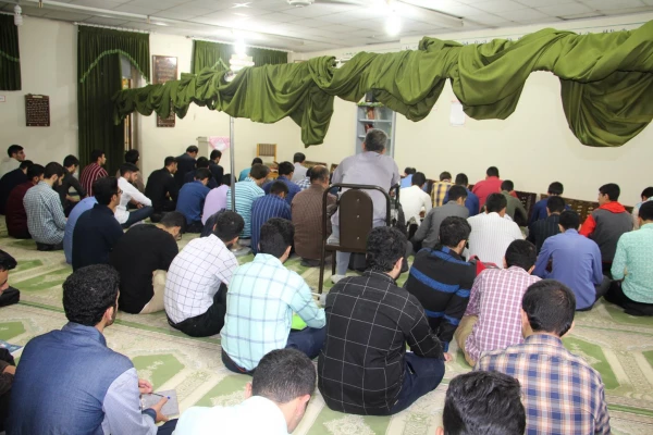 مراسم معنوی زیارت عاشورا