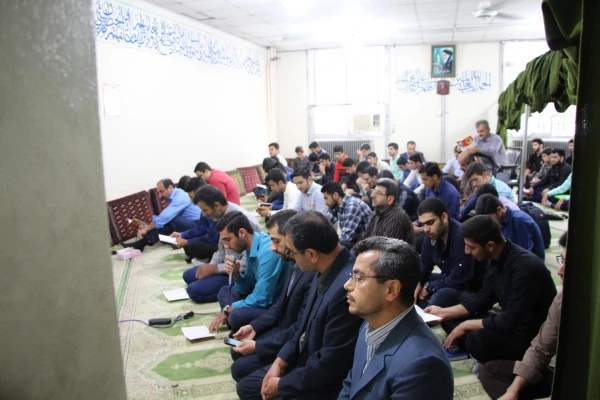 مراسم معنوی زیارت عاشورا