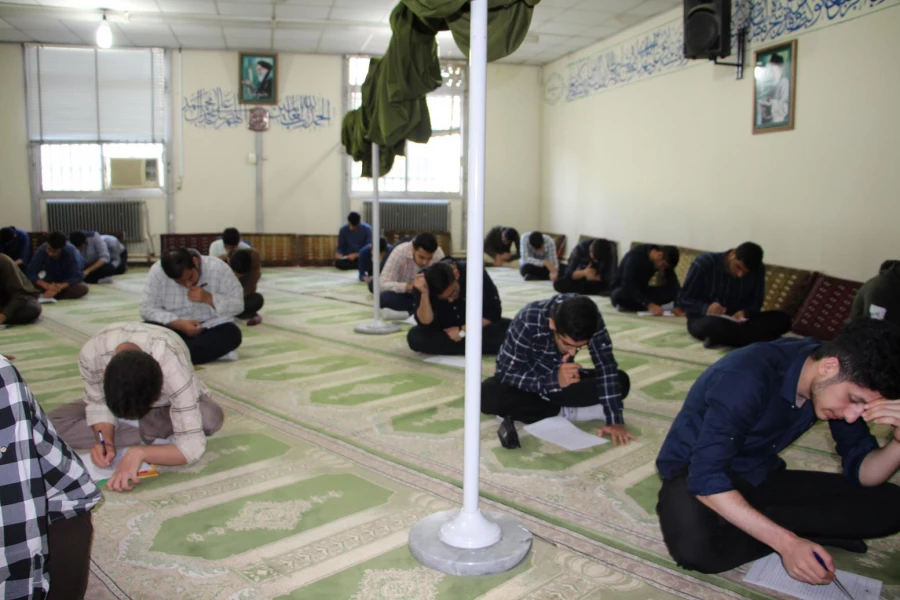 برگزاری اولین مسابقه کتابخوانی برای دانشجو معلمان نوورود مرکز