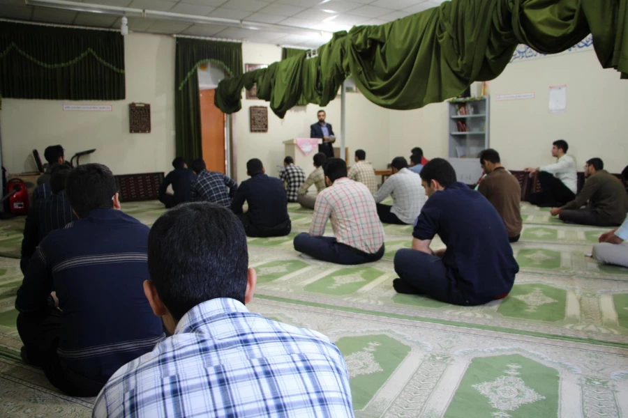 برگزاری اولین مسابقه کتابخوانی برای دانشجو معلمان نوورود مرکز