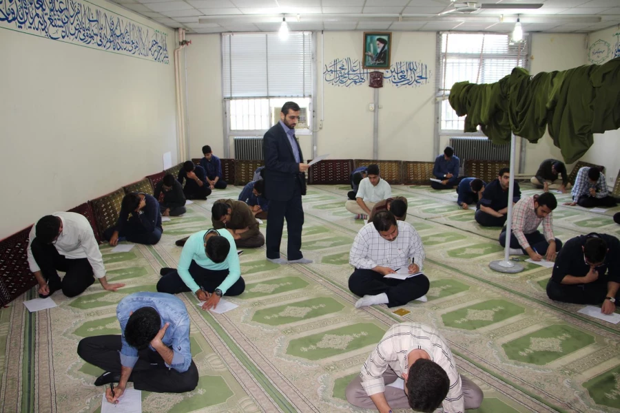 برگزاری اولین مسابقه کتابخوانی برای دانشجو معلمان نوورود مرکز