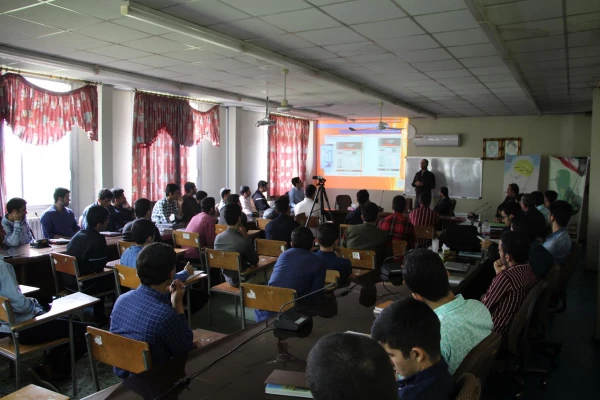 کارگاه تخصصی " تاثیر فضای مجازی بر سلامت روان جوانان و نوجوانان  "