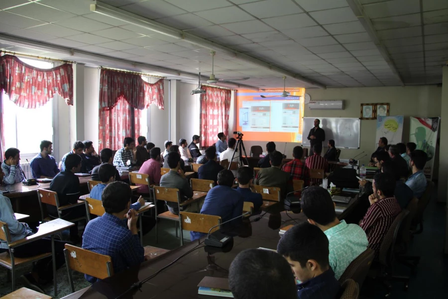 کارگاه تخصصی " تاثیر فضای مجازی بر سلامت روان جوانان و نوجوانان  "