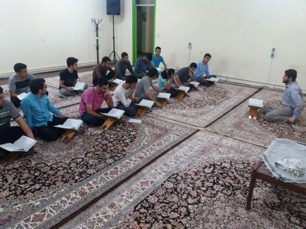 کلاس آموزش روخوانی قرآن کریم