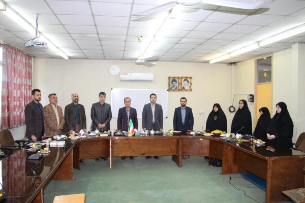 نشست کارشناس مسئولان و کارشناسان فرهنگی پردیس ها و مراکز استان