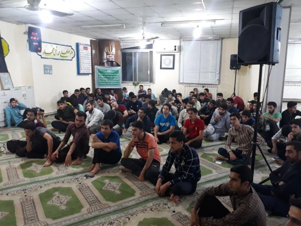 نشست بصیرتی ،سیاسی 
13 آبان روز مبارزه با استکبار جهانی