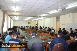 نشست نقد مسئولین دانشگاه