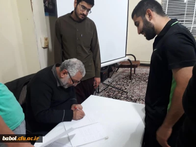 کانون خوشنویسی مرکز برگزار می نماید:
 سلسله جلسات خوشنویسی تحریری با حضور استاد فرضی