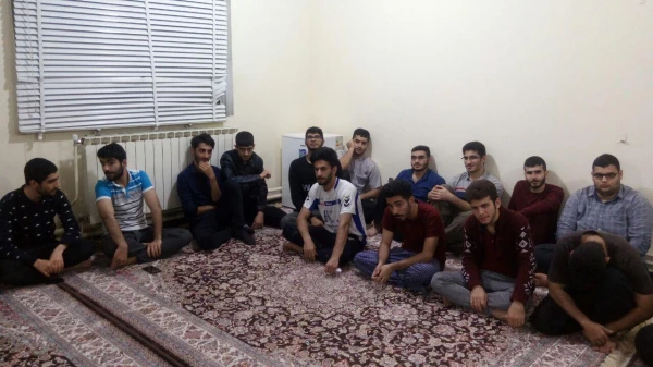 شب شعر دانشجویی