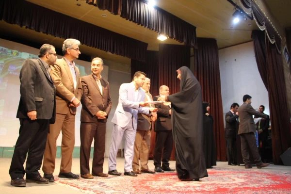 مراسم تقدیر از پژوهشگران