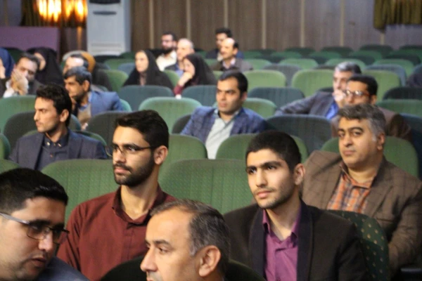 مراسم تقدیر از پژوهشگران