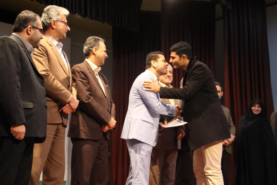 مراسم تقدیر از پژوهشگران