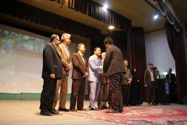 مراسم تقدیر از پژوهشگران