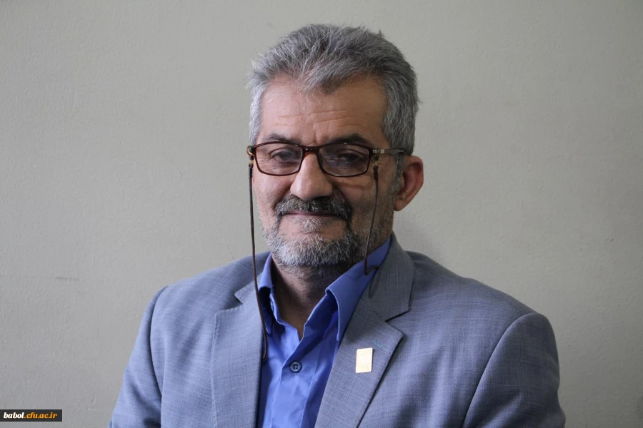 کسب رتبه کتابدار برتر کشوری توسط آزاده و جانباز سرافراز جناب آقای خیراله زاده