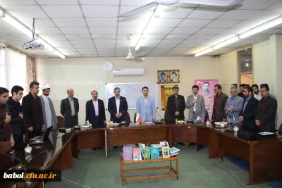 با حضور پرفسور دومیری گنجی برگزار گردید:
برگزاری آئین گرامیداشت هفته پژوهش مرکز آموزش عالی شهید رجایی بابل