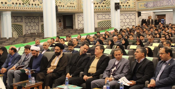 تقدیر از برگزیدگان هفته پژوهش و سومین جشنواره پویش دانشجویی