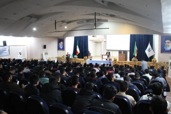 همایش استانی تربیت معلم تحول آفرین در سایه مدیریت جهادی و مشارکت همگانی