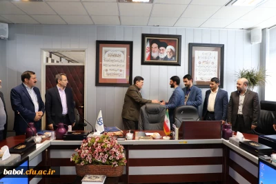 رییس دانشگاه فرهنگیان :
با تمسک به فرهنگ بسیج می توانیم جایگاه خود را در جهان تعریف و تثبیت کنیم