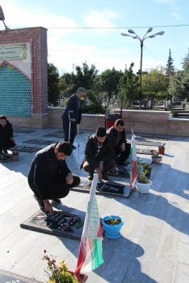 تجدید میثاق جمعی از مسئولین و دانشجو معلمان مرکز آموزش عالی شهید رجایی بابل با شهدا