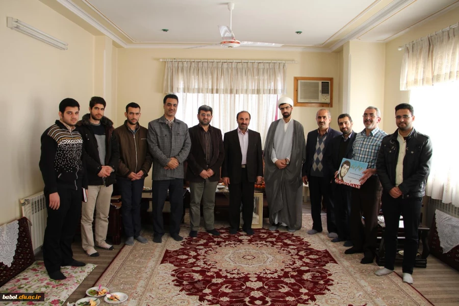 سرپرستان شبانه روزی در شاداب سازی و آرامش بخشی به محیط خوابگاه ها نقش چشمگیر و ارزنده ای دارند