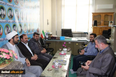 جلسه هم اندیشی اعضاء هیئت علمی و امام جماعت مرکز با کارشناس مسئول فرهنگی و  دانشجویی و بیان دغدغه ها و ارائه راهکار در جهت تربیت معلم در تراز انقلاب اسلامی ایران