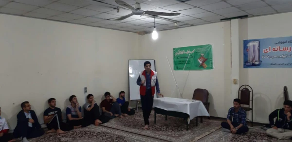 کانون هلال احمر مرکز آموزش عالی شهید رجایی بابل برگزار نمود:
(( دوره آموزش کمک های اولیه  )) 2