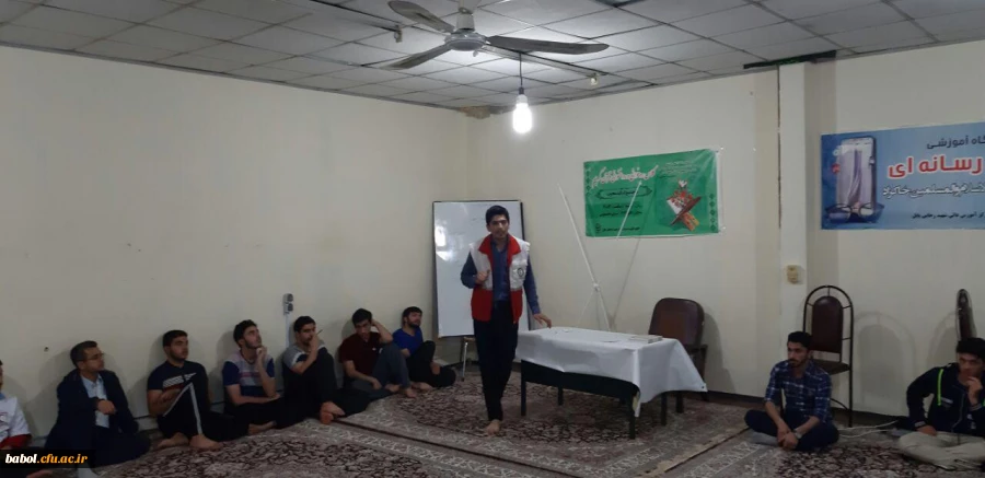 کانون هلال احمر مرکز آموزش عالی شهید رجایی بابل برگزار نمود:
(( دوره آموزش کمک های اولیه  )) 2