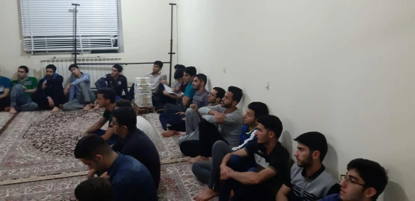 کانون هلال احمر مرکز آموزش عالی شهید رجایی بابل برگزار نمود:
(( دوره آموزش کمک های اولیه  )) 4