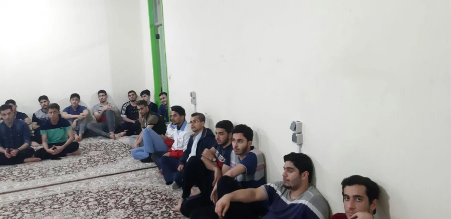 کانون هلال احمر مرکز آموزش عالی شهید رجایی بابل برگزار نمود:
(( دوره آموزش کمک های اولیه  )) 5